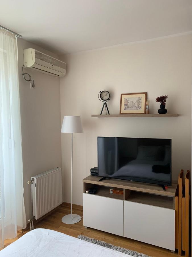 Downtown Apartment Novi Sad Ngoại thất bức ảnh