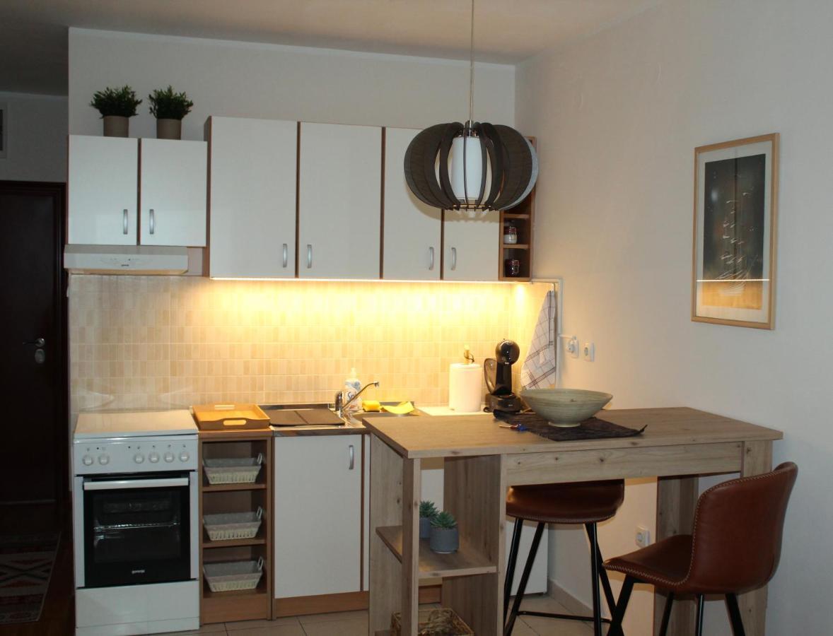 Downtown Apartment Novi Sad Ngoại thất bức ảnh